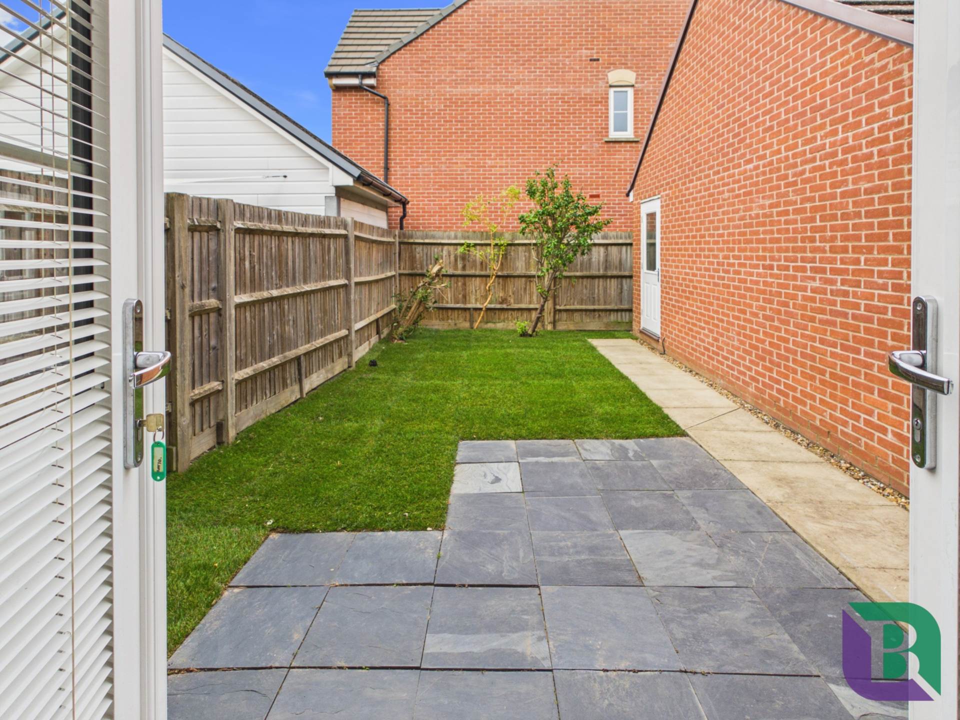 Drayhorse Crescent, Woburn Sands, Image 2
