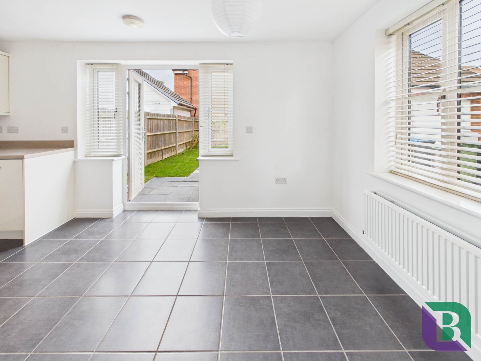 Drayhorse Crescent, Woburn Sands, Image 7
