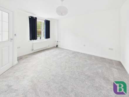 Drayhorse Crescent, Woburn Sands, Image 6