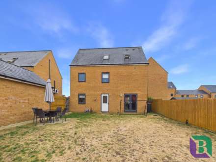 Ellerman Square, Brooklands, Image 23