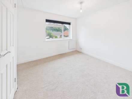 Barley Hill Road, Northampton, Image 11