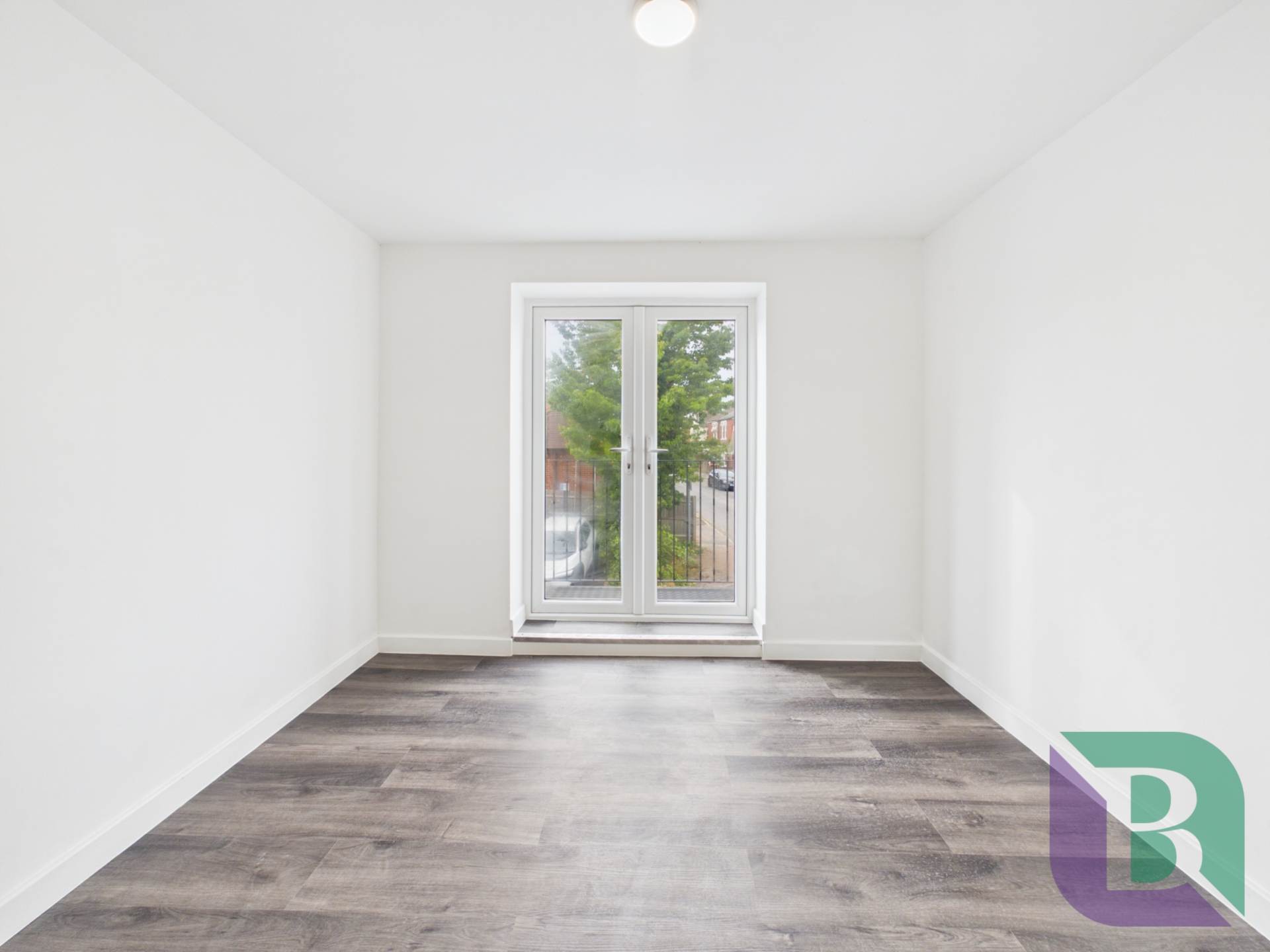 Aylesbury Street, Bletchley, Image 10