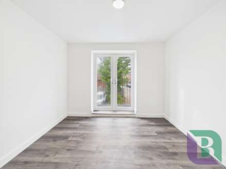 Aylesbury Street, Bletchley, Image 10
