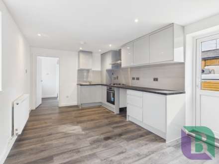 Aylesbury Street, Bletchley, Image 2