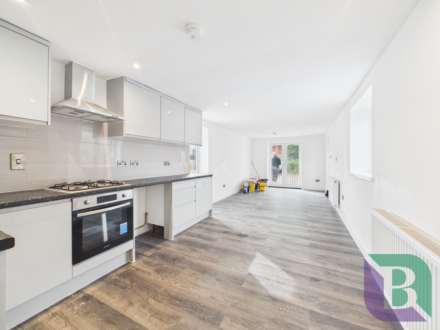 Aylesbury Street, Bletchley, Image 5
