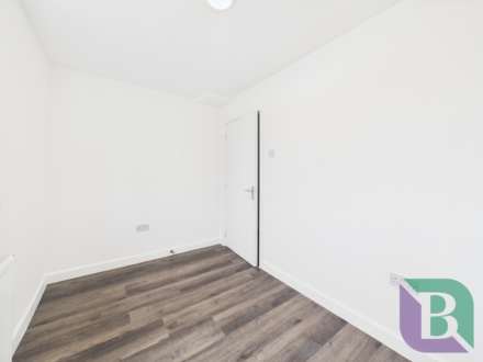 Aylesbury Street, Bletchley, Image 8