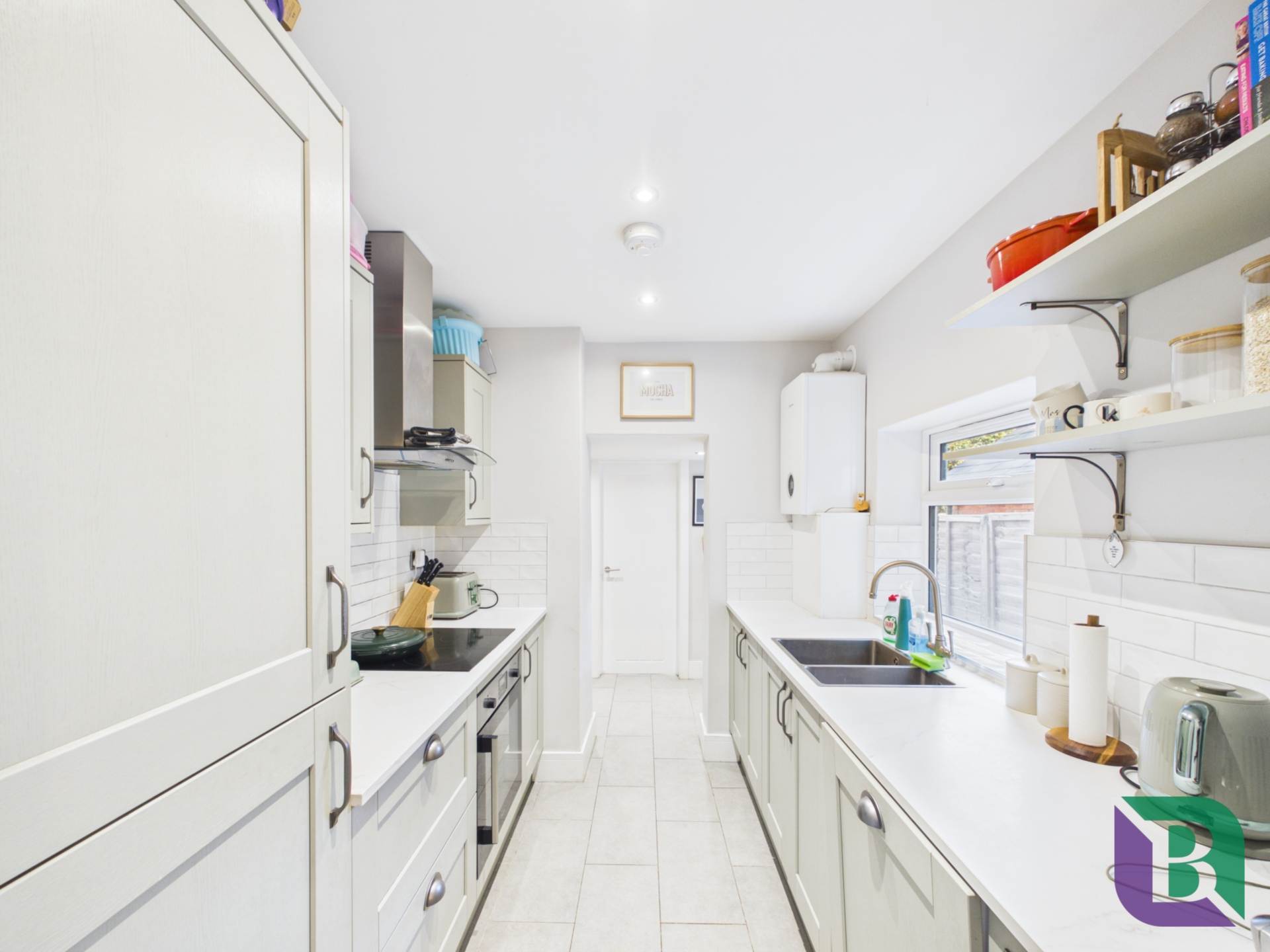 Russell Street, Woburn Sands, Image 4