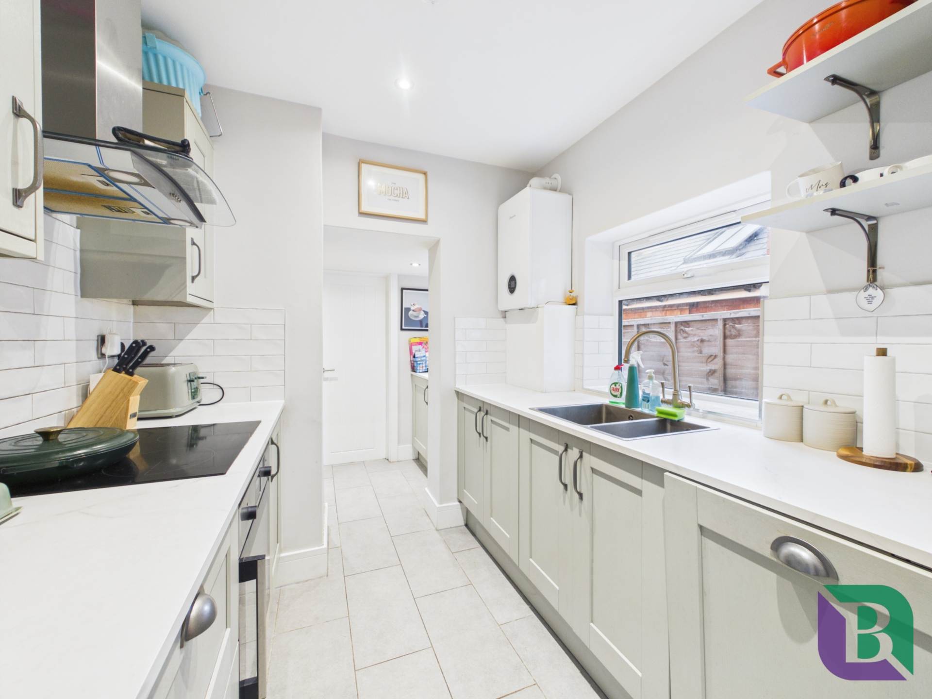 Russell Street, Woburn Sands, Image 9