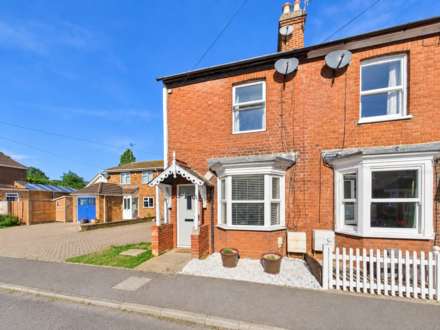 Russell Street, Woburn Sands