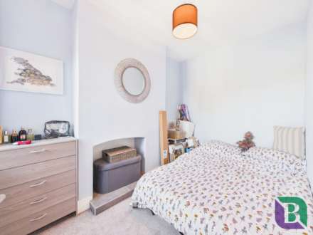 Russell Street, Woburn Sands, Image 16