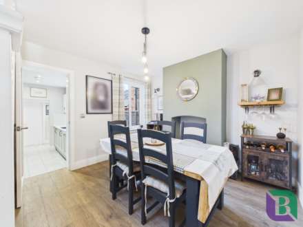 Russell Street, Woburn Sands, Image 3