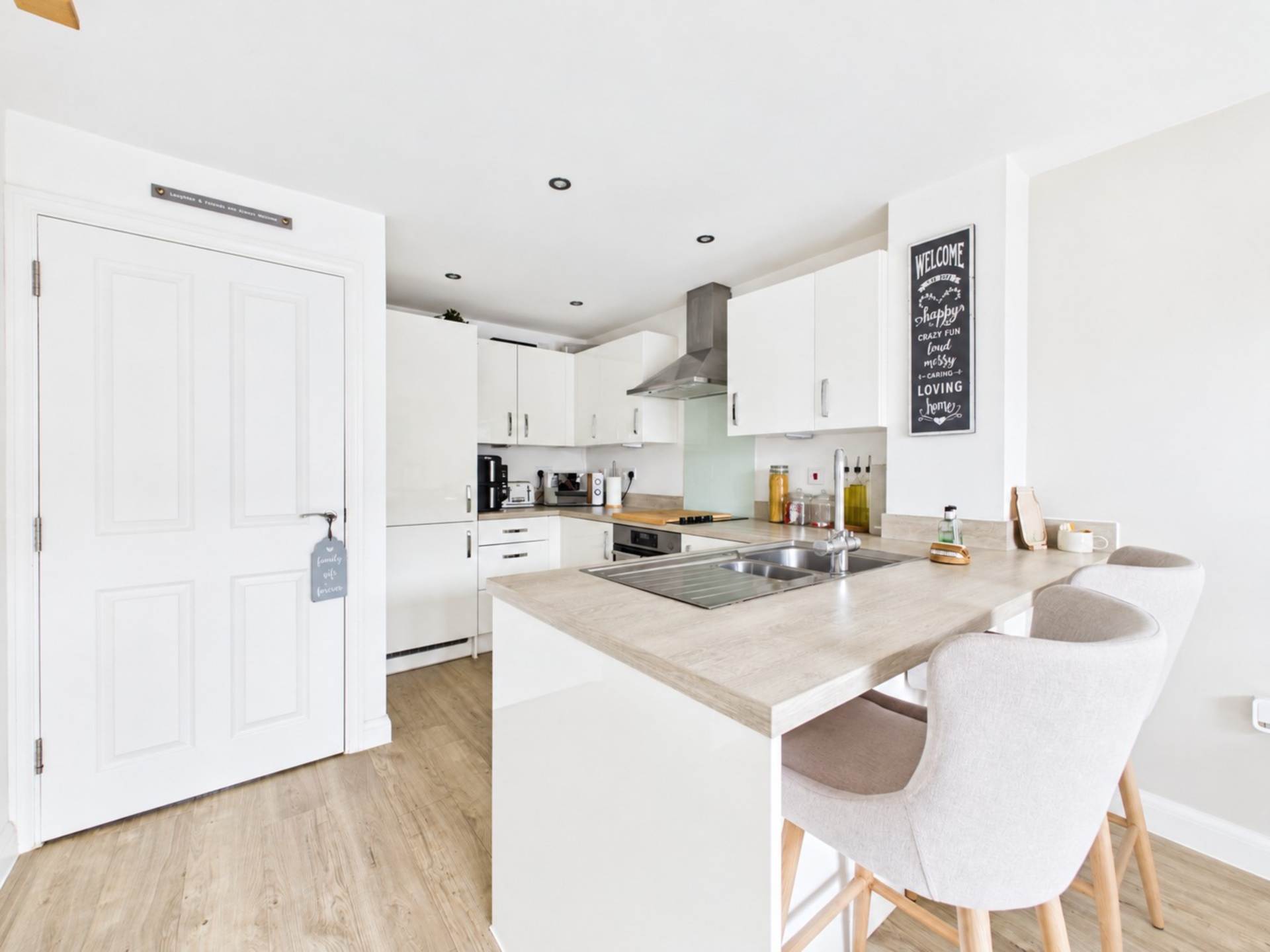 Kitchener Drive, Eaton Leys, Image 3