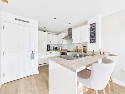 Kitchener Drive, Eaton Leys, Image 3