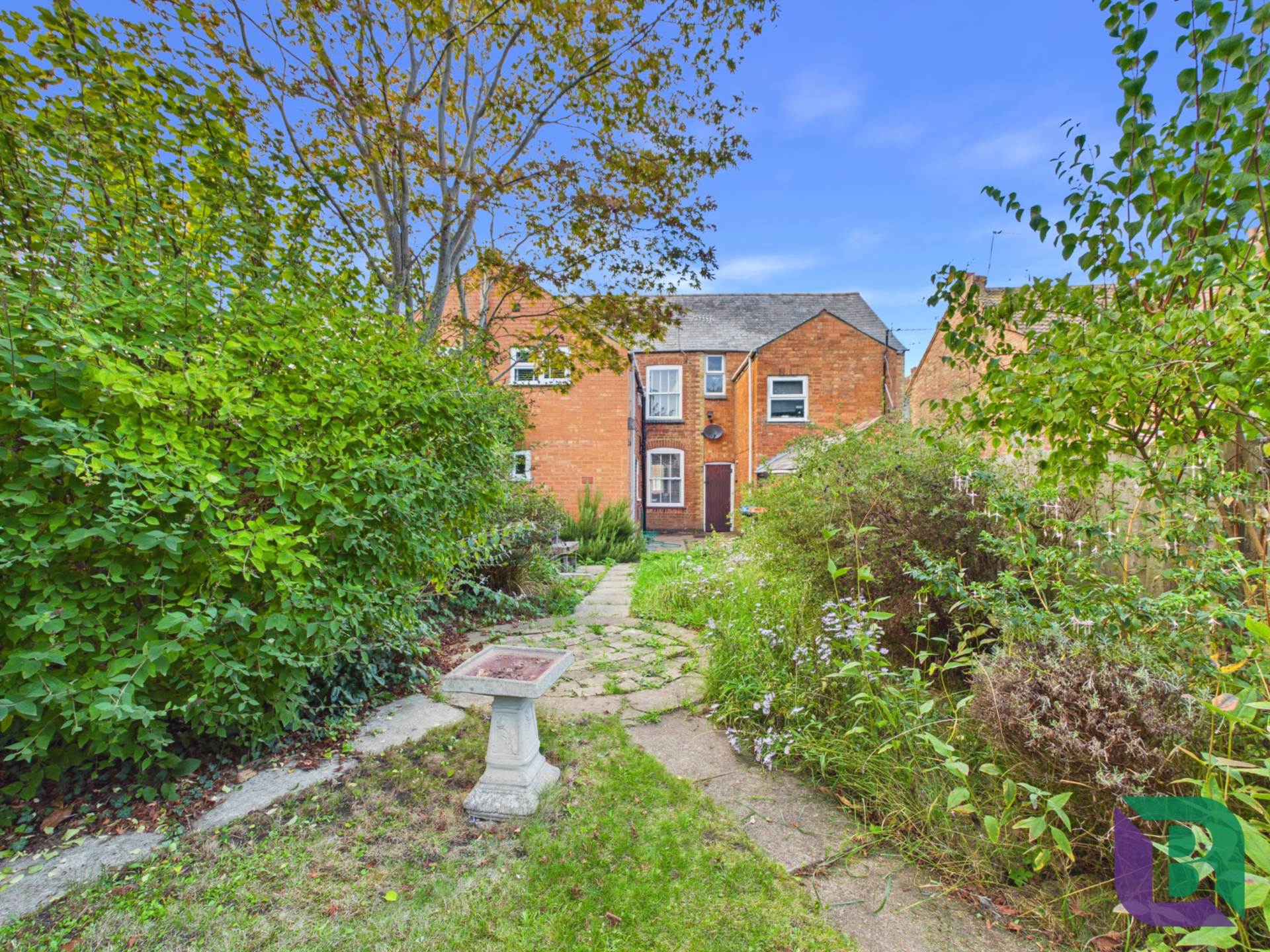 Russell Street, Woburn Sands, Image 16