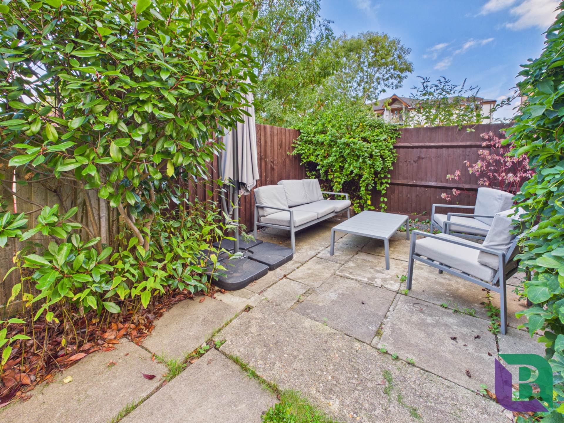 Russell Street, Woburn Sands, Image 18