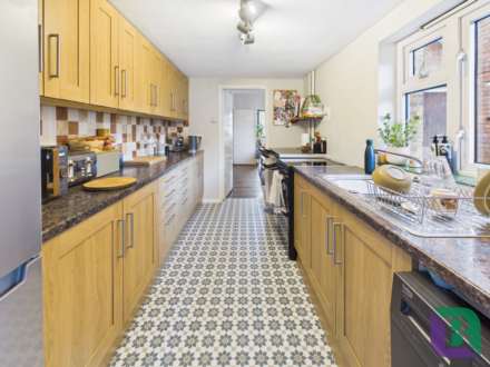 Russell Street, Woburn Sands, Image 9