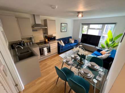 St Peters Way, New Bradwell, Image 4