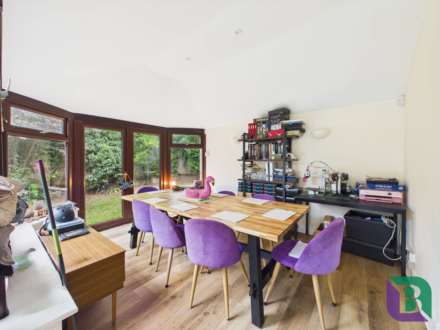 Chantry Close, Woburn Sands, Image 10