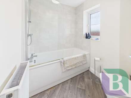 Cranwell Crescent, Eaton Leys, Image 12