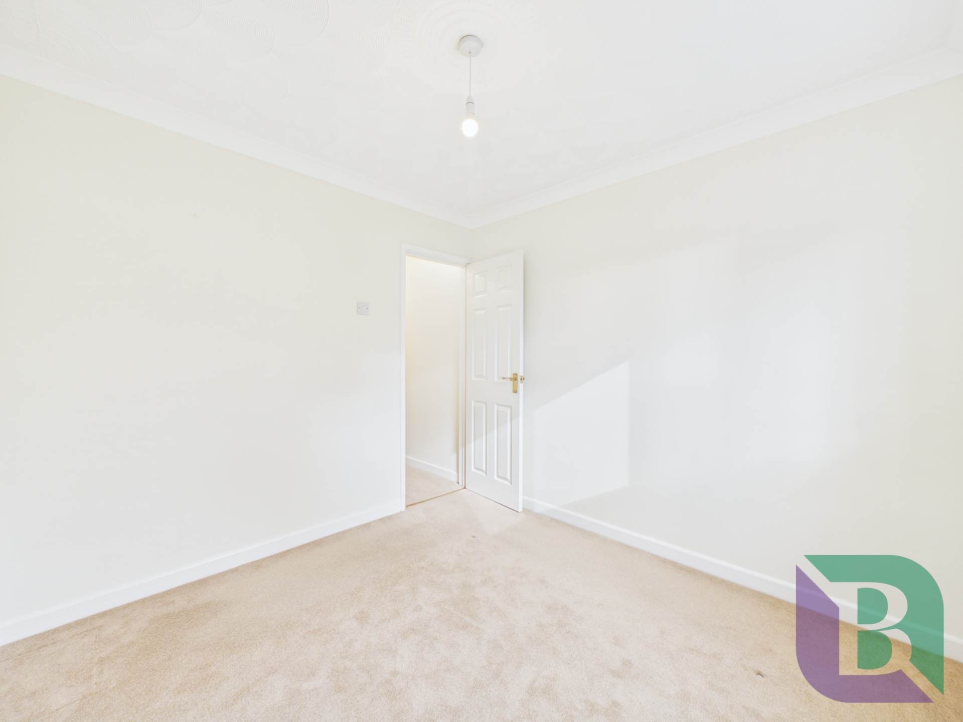 Elliot Close, Newport Pagnell, Image 12