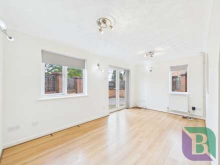 Elliot Close, Newport Pagnell, Image 5