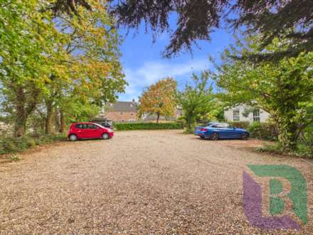 Vicarage Court, Hanslope, Image 9