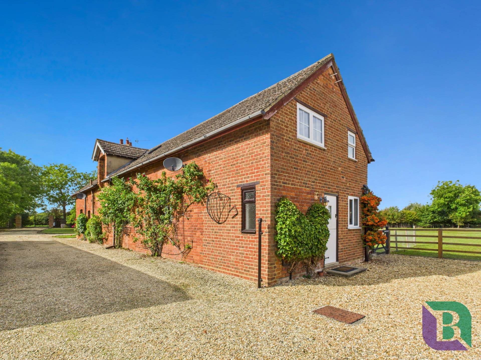 The Hoo Coach House, Cranfield Road, Wootton Green, Image 1