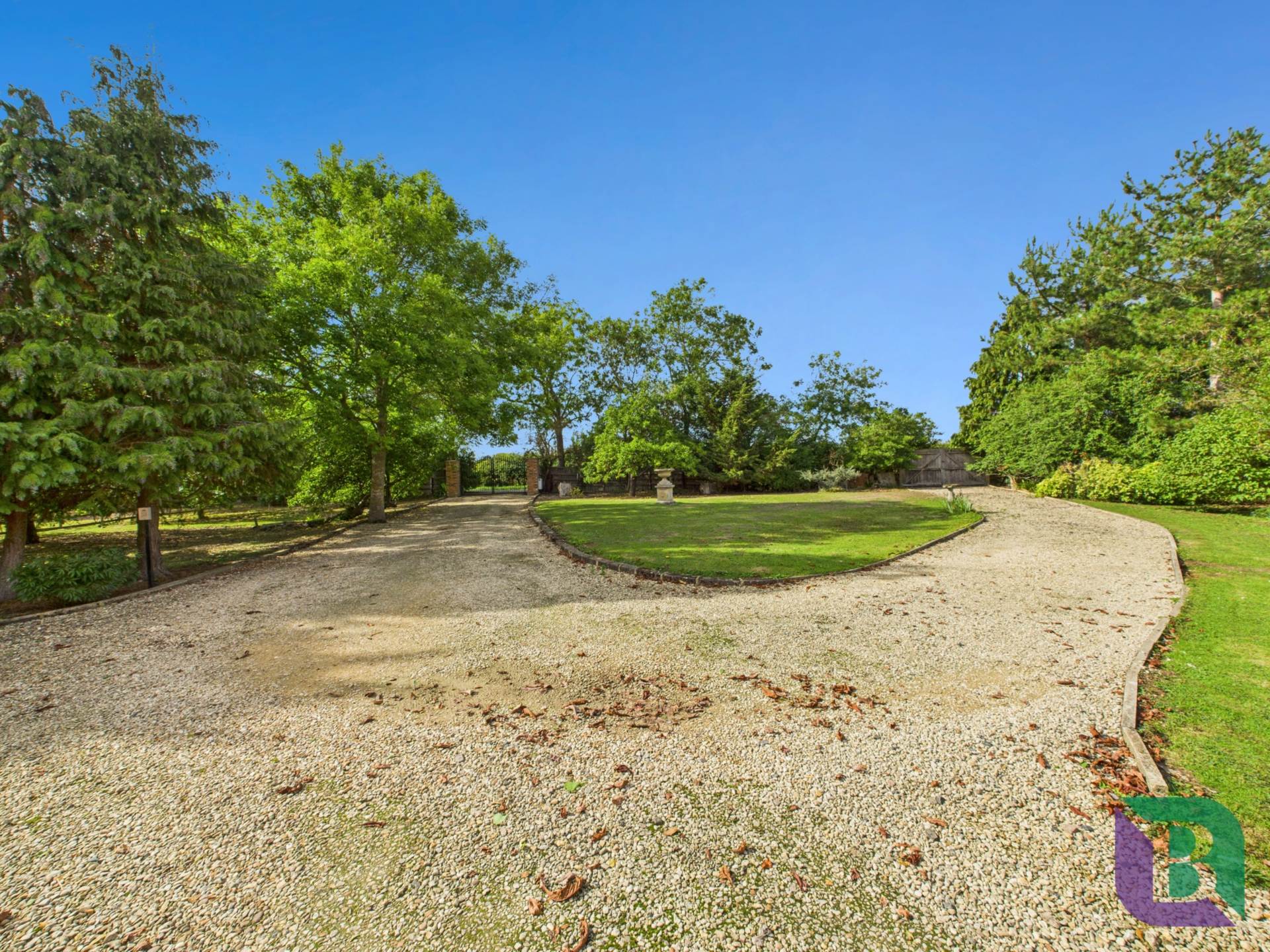 The Hoo Coach House, Cranfield Road, Wootton Green, Image 7
