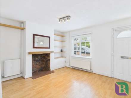 Wood Street, Woburn Sands, Image 2