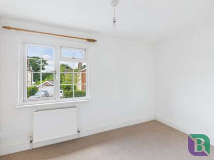 Wood Street, Woburn Sands, Image 3