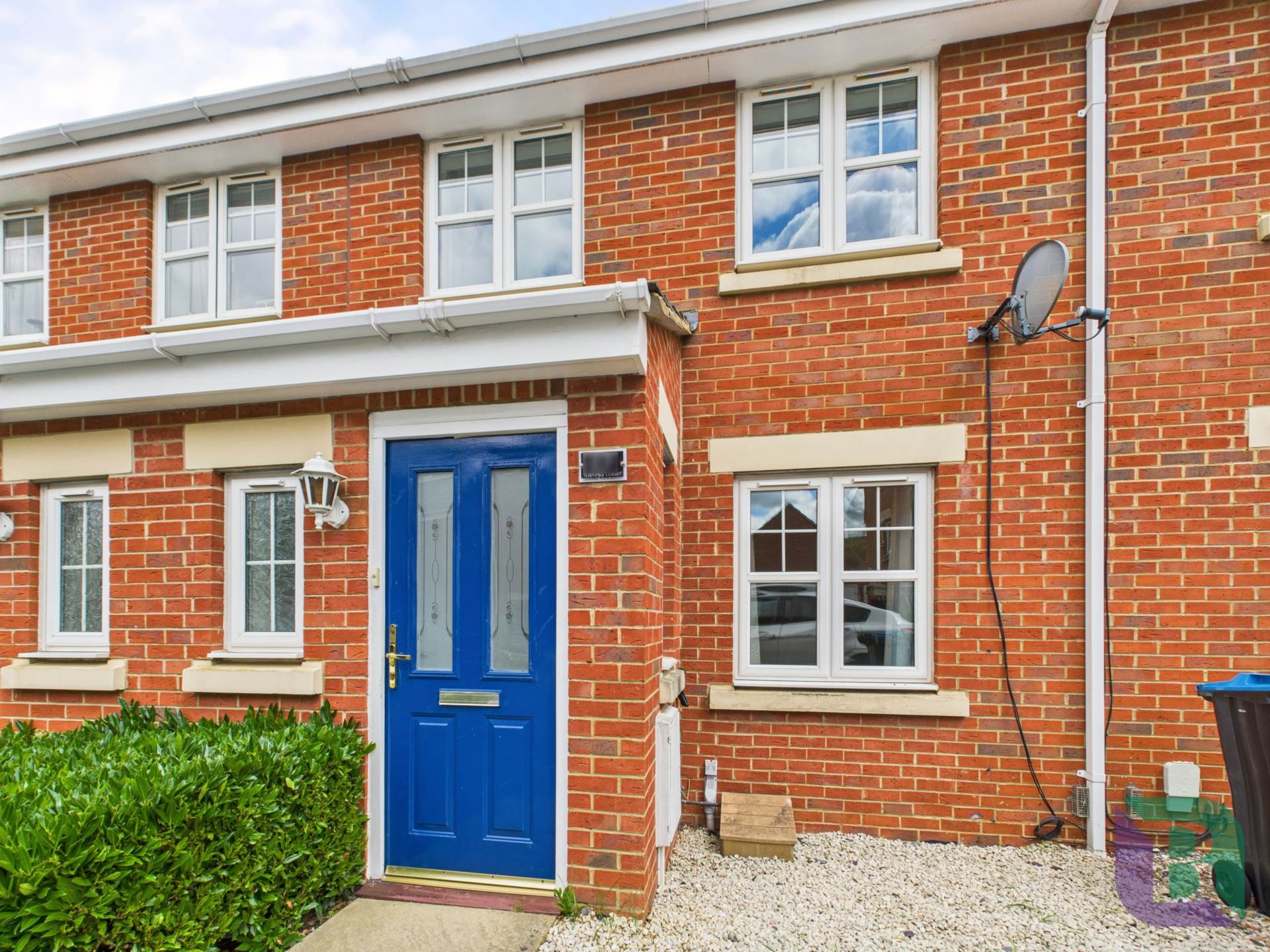 Turnpike Court, Woburn Sands, Image 1