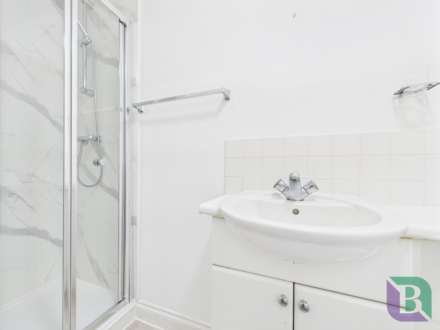 Turnpike Court, Woburn Sands, Image 10