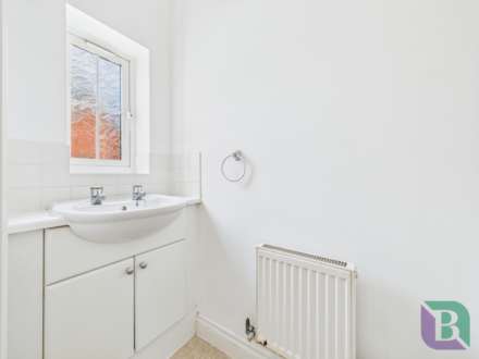 Turnpike Court, Woburn Sands, Image 6