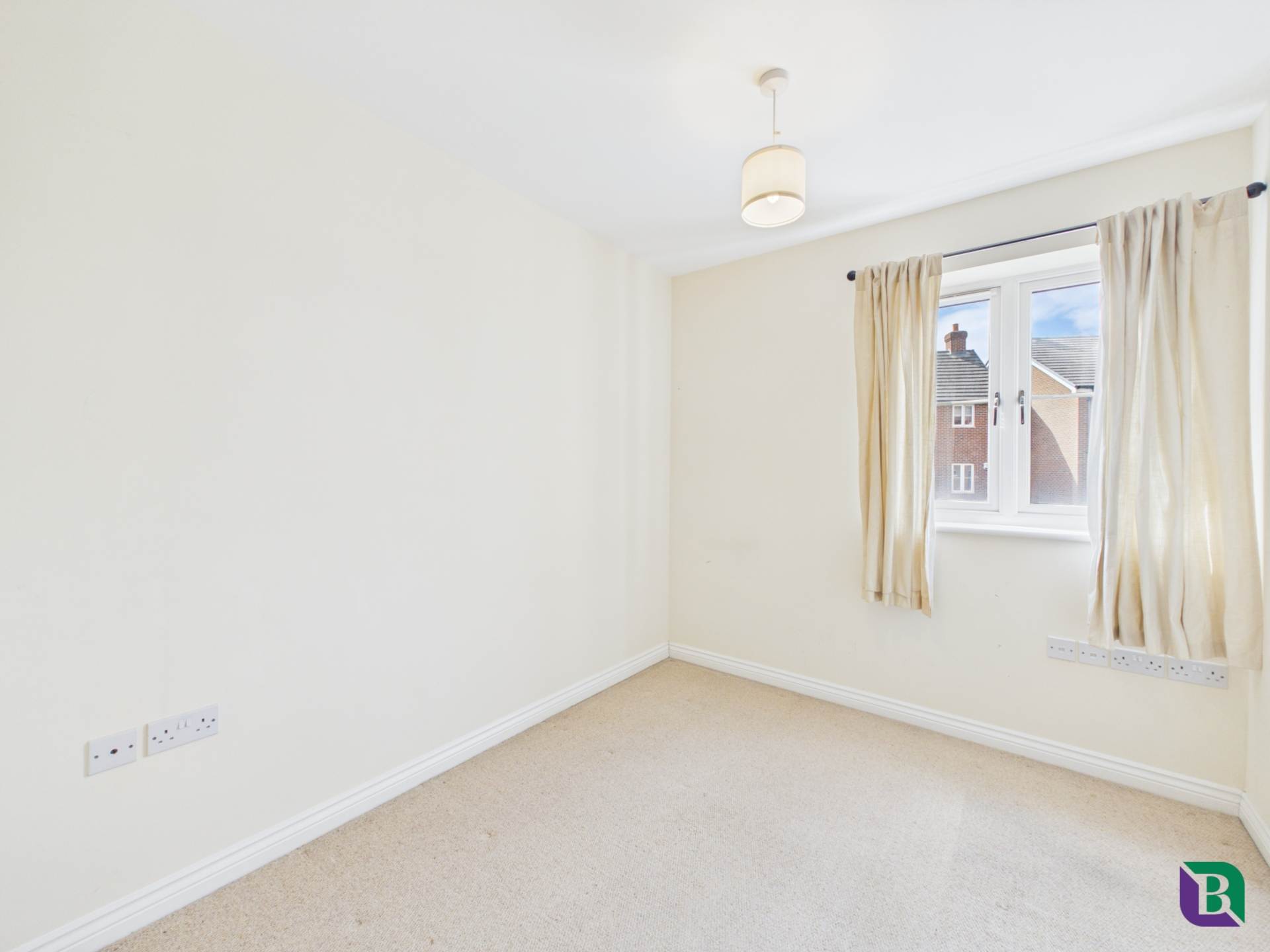 Fletton Dell, Woburn Sands, Image 12