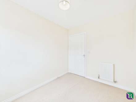 Fletton Dell, Woburn Sands, Image 13