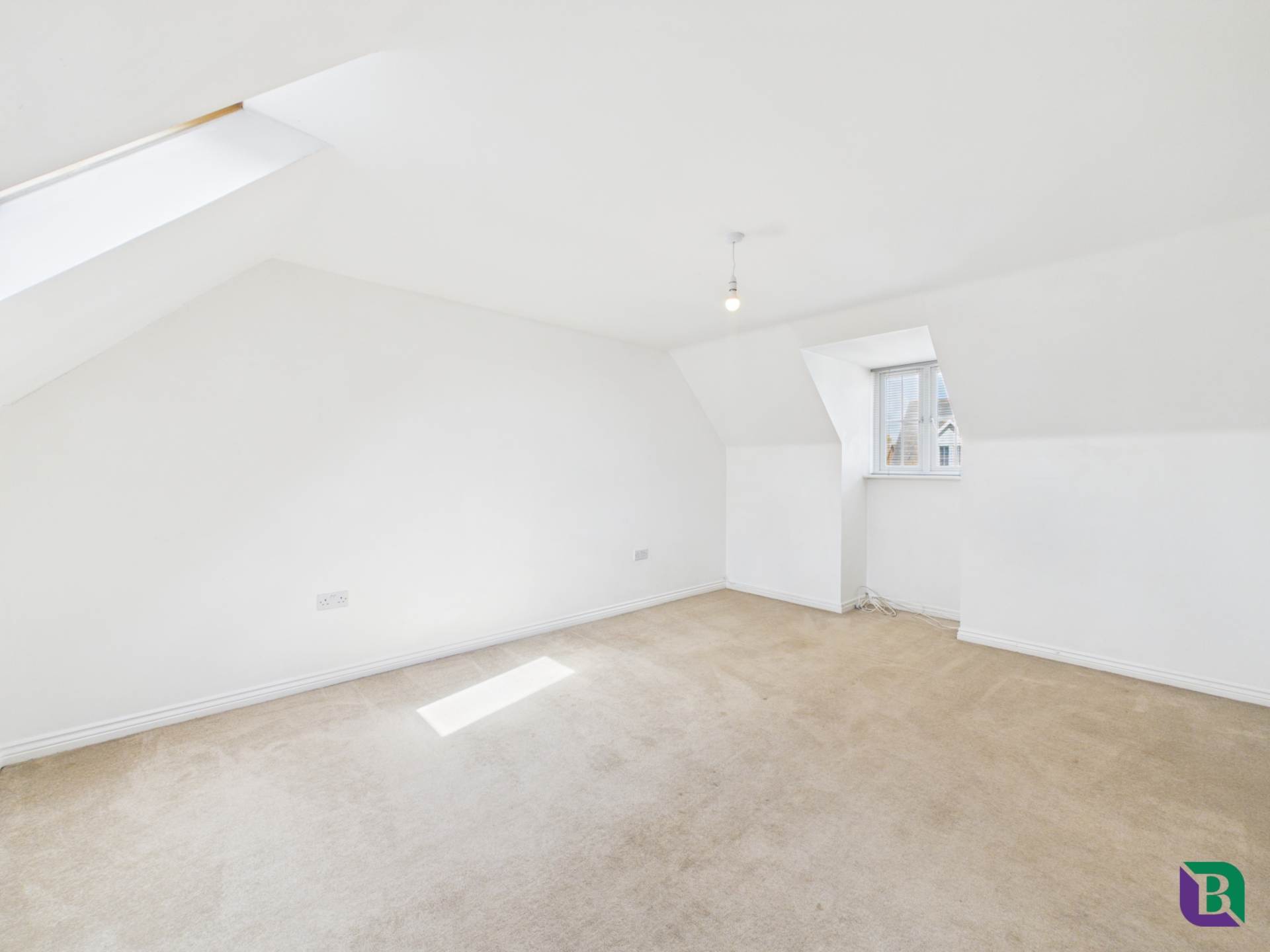 Cable Crescent, Woburn Sands, Image 17