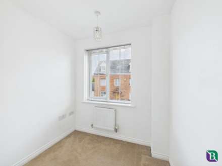 Cable Crescent, Woburn Sands, Image 12