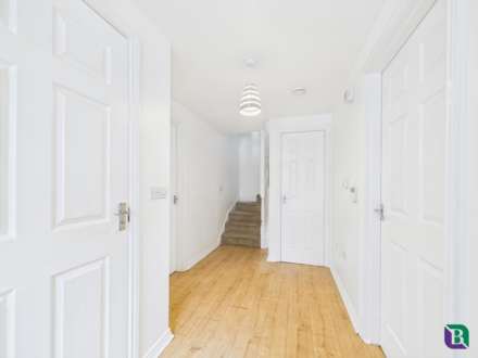 Cable Crescent, Woburn Sands, Image 2