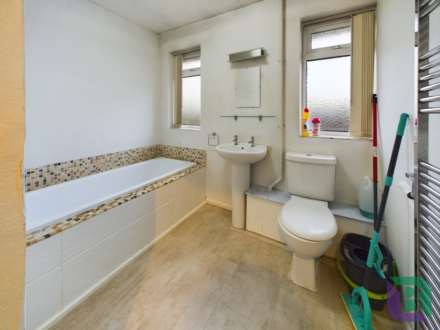 Tidbury Close, Woburn Sands, Image 15