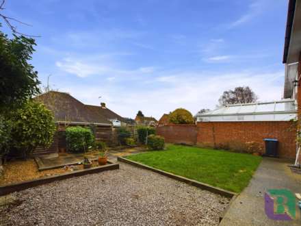 Tidbury Close, Woburn Sands, Image 17