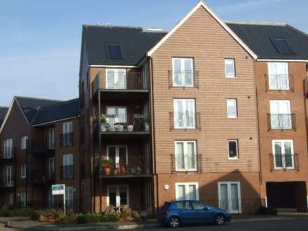 2 Bedroom Flat, Greensand View, Woburn Sands