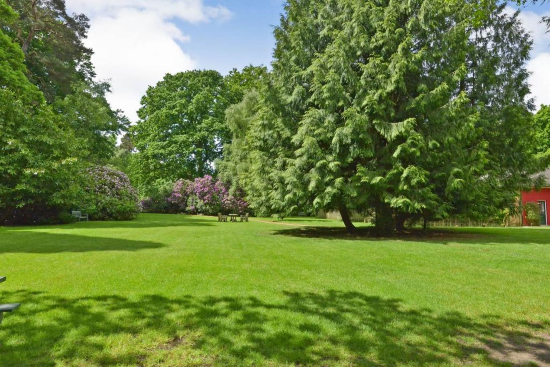Daneswood, Aspley Heath, Image 10