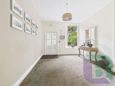 Daneswood, Aspley Heath, Image 14