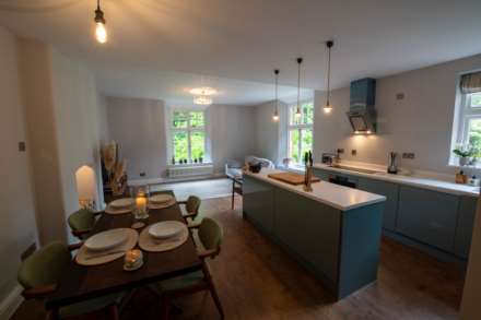 Daneswood, Aspley Heath, Image 3