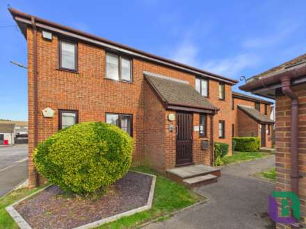 Cranbrook, Woburn Sands, Milton Keynes, Image 1