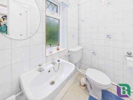 Silverbirches Lane, Aspley Heath, Image 16