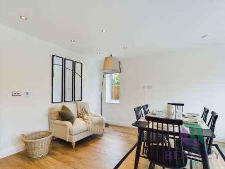 Station Road, Bow Brickhill, Milton Keynes, Image 6