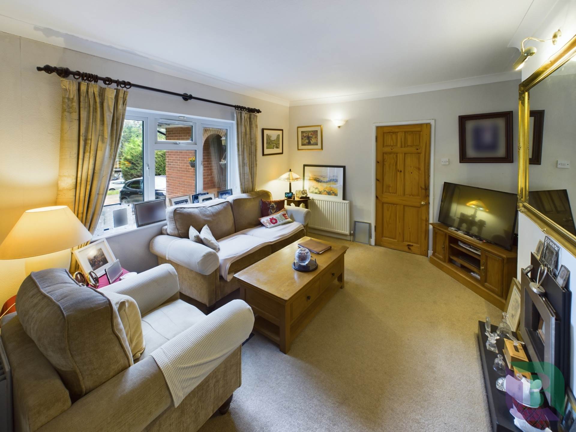 Hardwick Road, Woburn Sands, Image 3