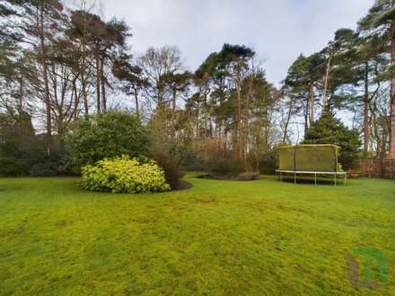 Daneswood, Heath Lane, Woburn Sands, Image 25