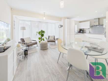 Read Loke, Eaton Leys, Image 5